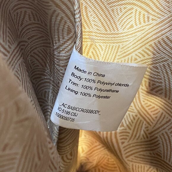 Sakroots Peace Nature Purse Bag Crossbody Triple Zip Color Multi Pocket - Picture 10 of 12